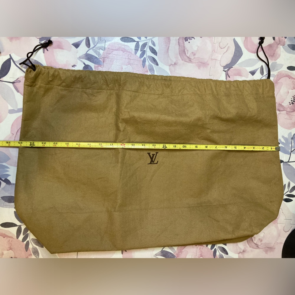 (Mgm12) Vintage Louis Vuitton dustbag with draw strings